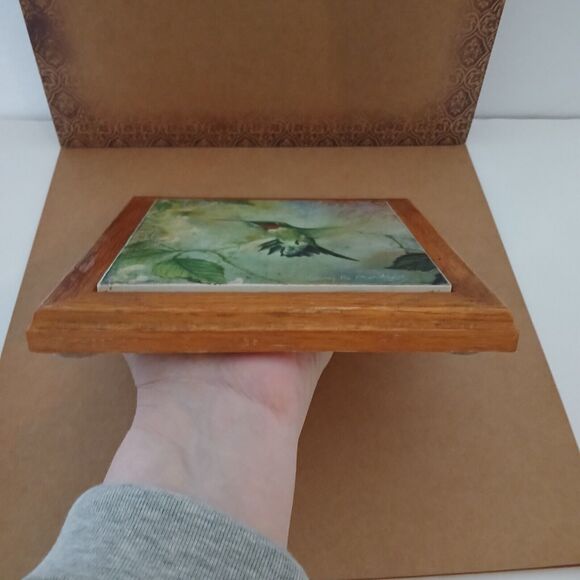 Larry K Martin Signed ceramic tile 7x7 hummingbird Hotplate Trivet Wood Frame - Picture 5 of 12